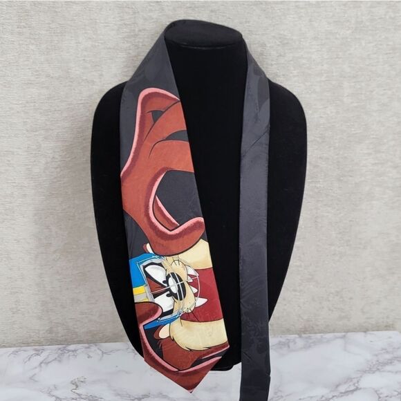 Looney Tunes Taz Tasmanian Devil Football Necktie Men's Tie 90s Vintage - Picture 1 of 6
